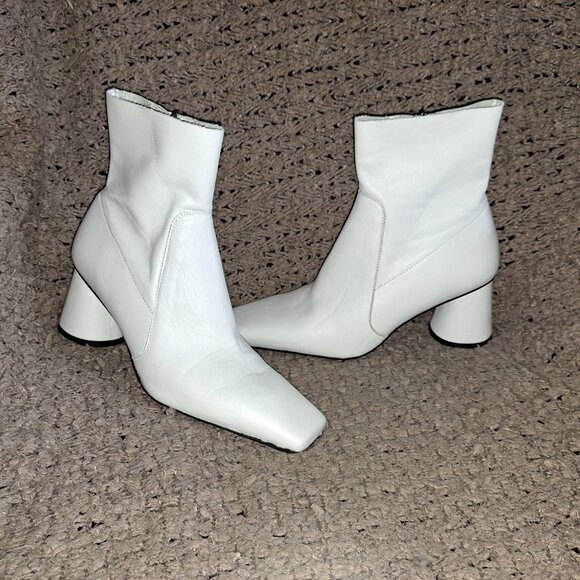 L'INTERVALLE-EATON-White Leather-Square Toe-Cylindrical Heel-SZ 40/9.5-Near Mint - Picture 1 of 8